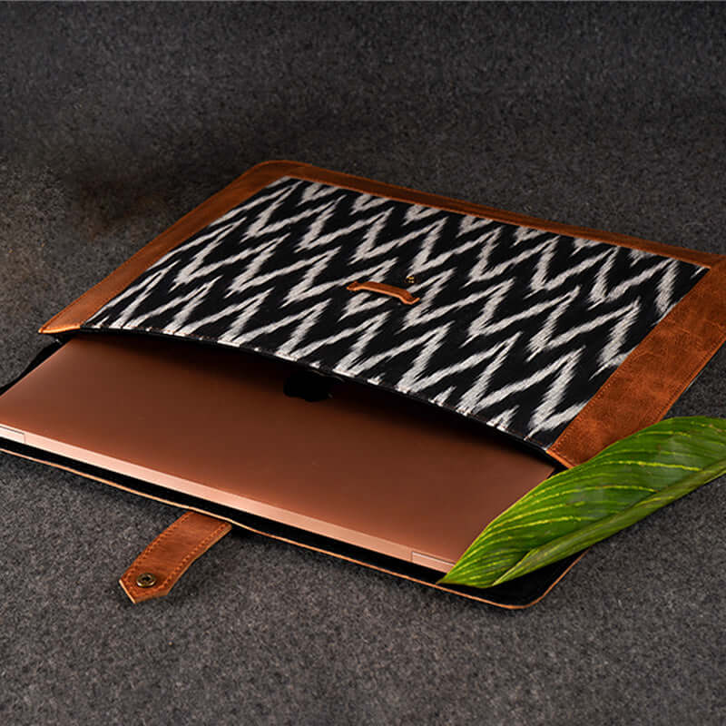 ikkat laptop sleeve