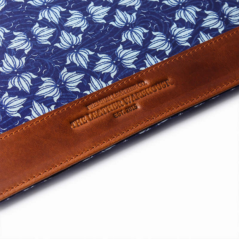 laptop sleeve logo and name