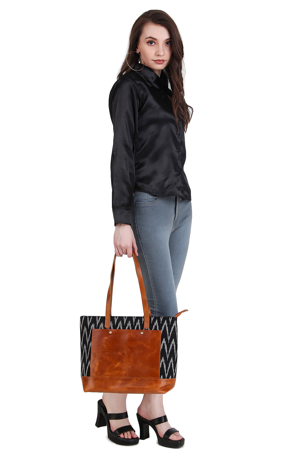 leather ladies sling bag
