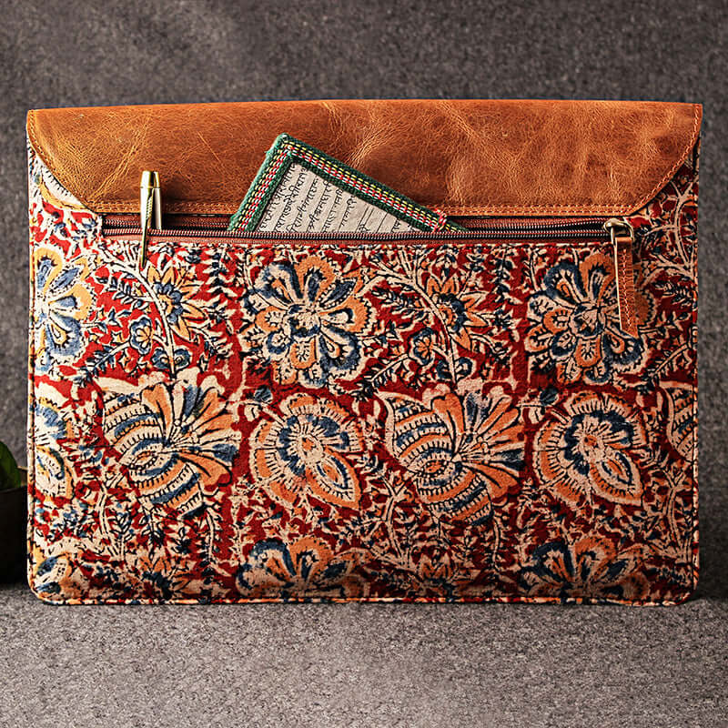fabric laptop sleeve back