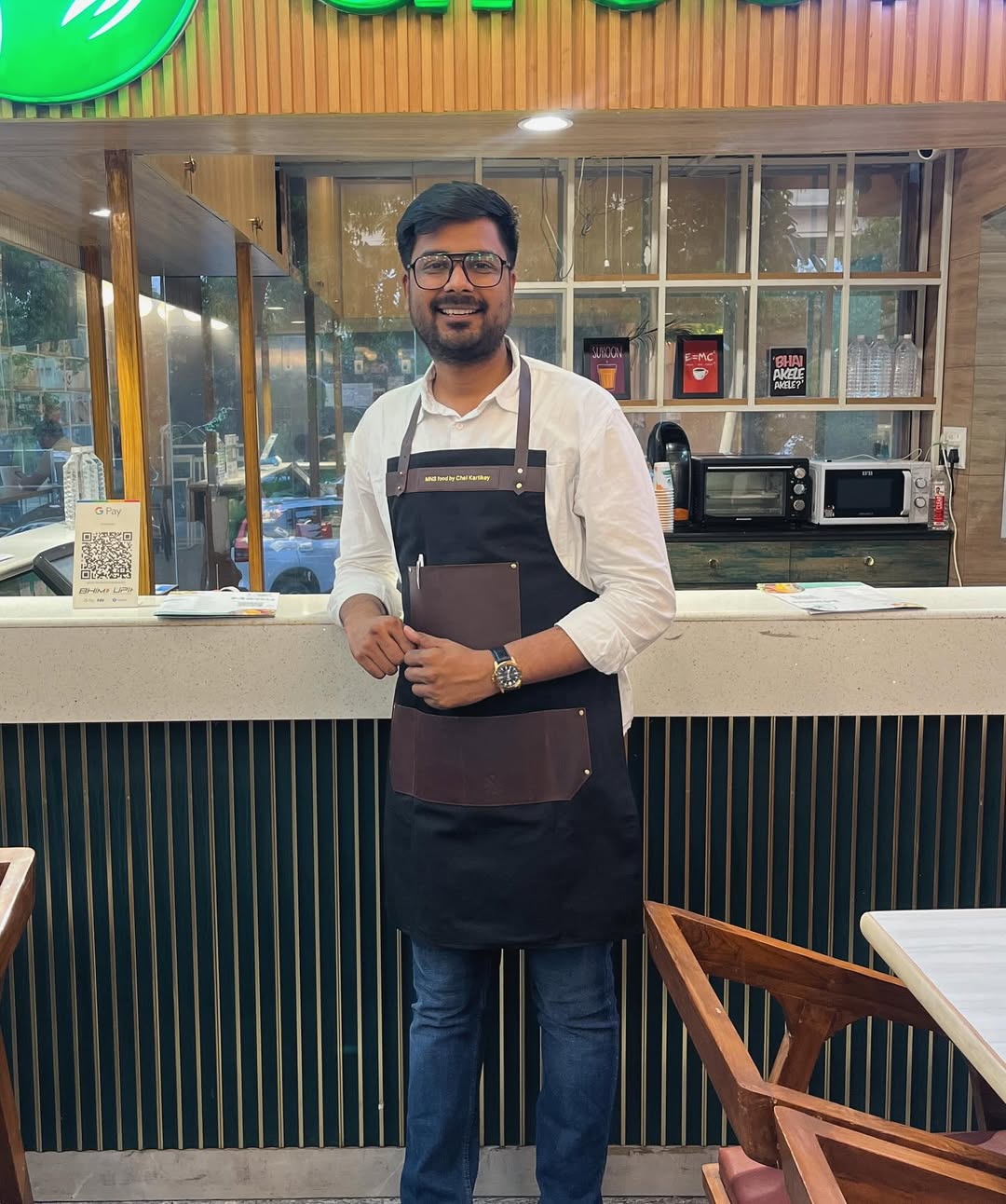 Noir Professional Apron