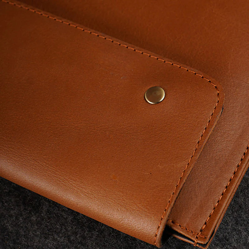 Snap Leather Sleeve