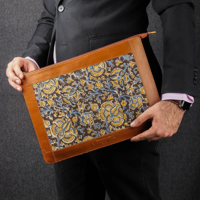 Zyrah Laptop Sleeve 002