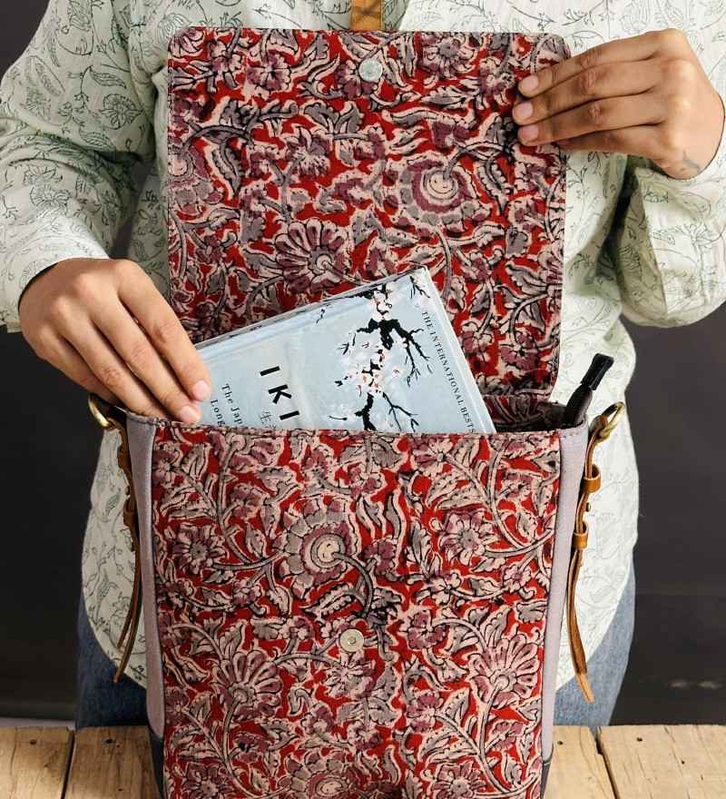 trendy kalamkari handbag or sling pack for US women