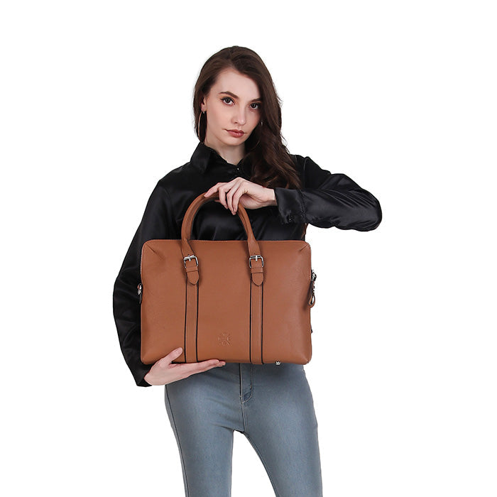 lifestyle mode shoot laptop bag for women