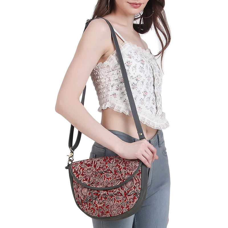 life style crossbody  bag