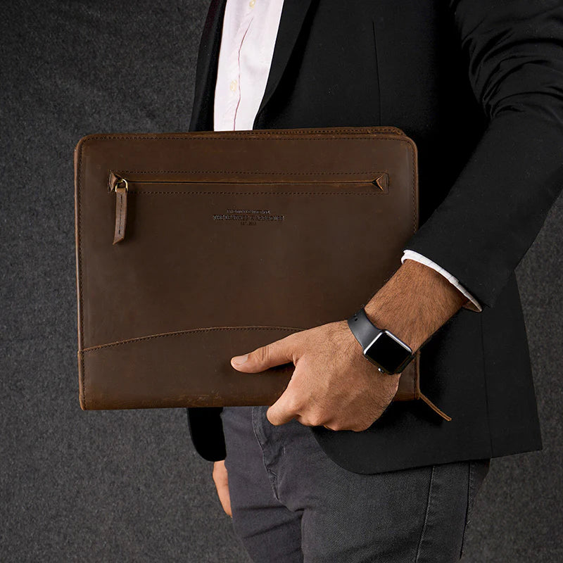 Paramount Folder 002