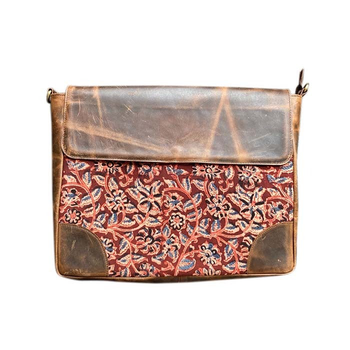 Stylish Leather Laptop Bags for Women – Office &amp; Business Bag